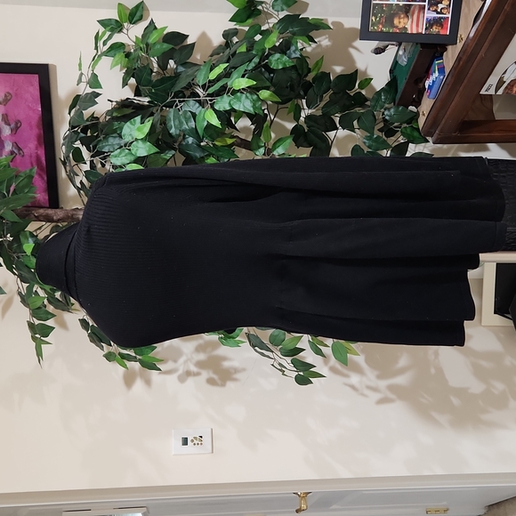 Sweater - Picture 3 of 4